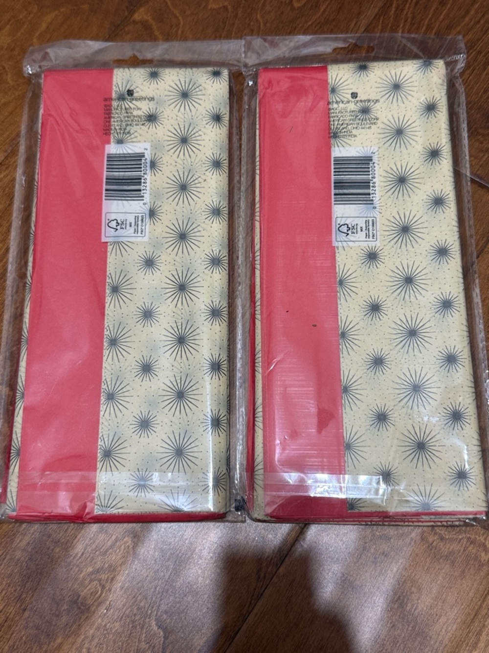 NWT American Greetings Red Solid & Starburst Cream Tissue Paper - Picture 2 of 4